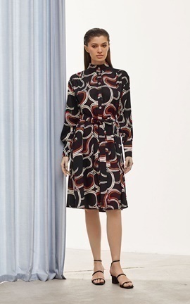 Скидка Платье женское 61716-4 Лаете/Laete<M/L(46/48), абстракция цветная скидка 60%> (арт.61716-4)